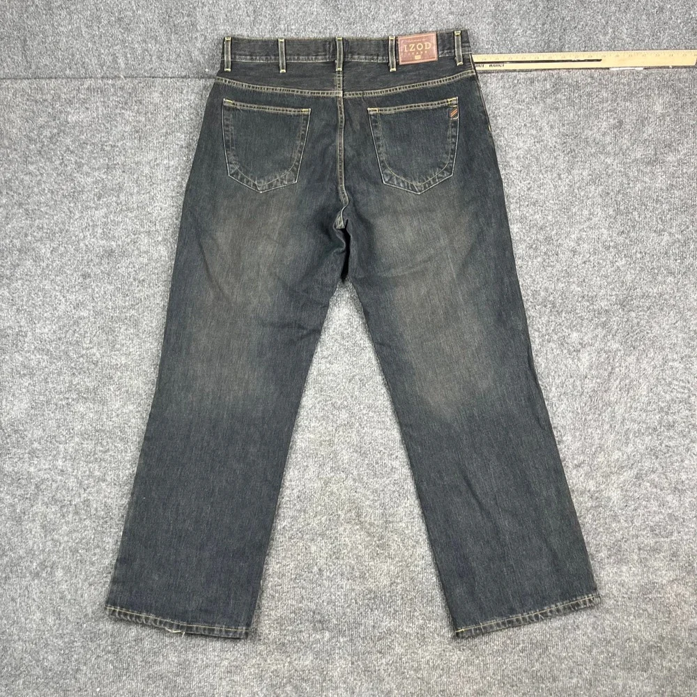 IZOD Jeans Mens Size 38x30 Black Straight Leg Faded Casual Cotton Denim Classic‎